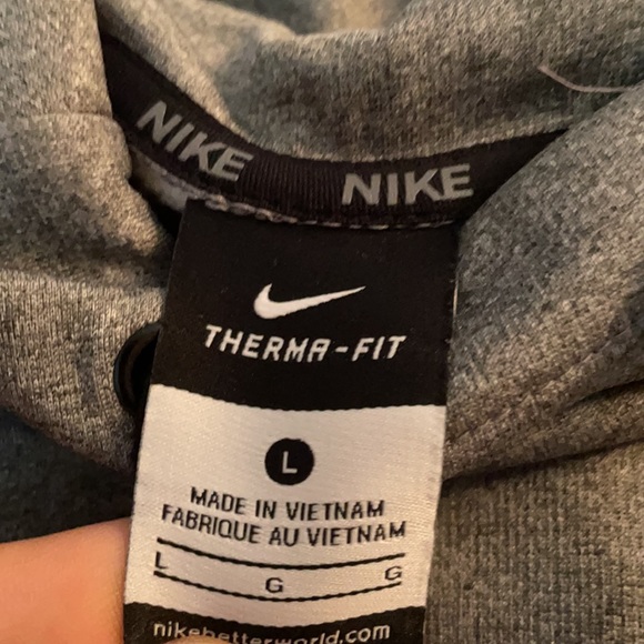 Nike Therma-Fit Hoodie - Picture 2 of 3